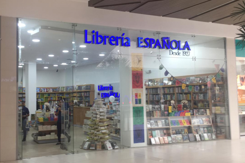 Desnudo Fragante Accor Riocentro Shopping Centro Comercial El Dorado | Librería Española